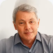 Retrato de Cláudio Carvalho